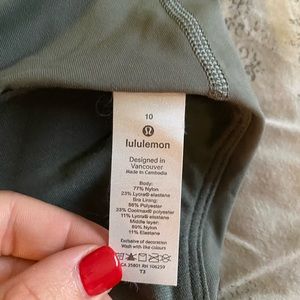 Women’s size 10 lulu lemon bra